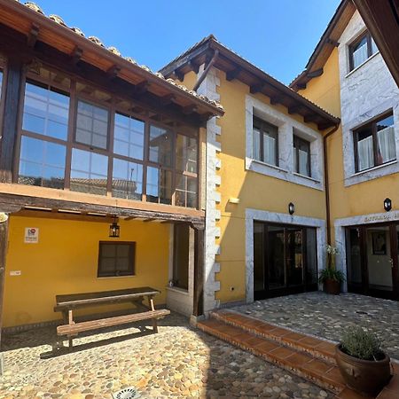 Hotel Rural Monasterio De Ara Mada Santa Colomba de las Arrimadas Екстериор снимка