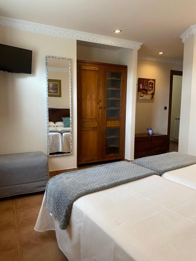 Hotel Rural Monasterio De Ara Mada Santa Colomba de las Arrimadas Екстериор снимка
