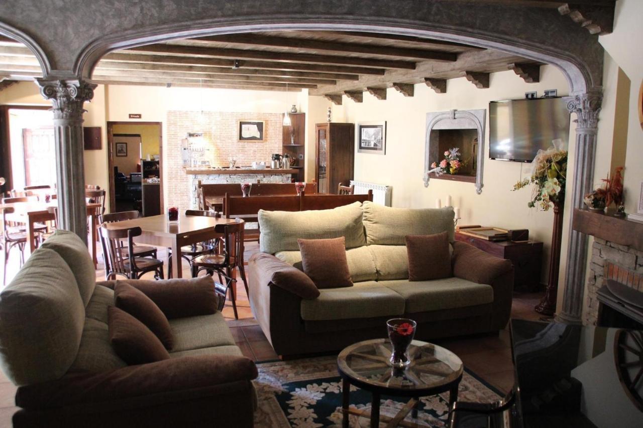 Hotel Rural Monasterio De Ara Mada Santa Colomba de las Arrimadas Екстериор снимка