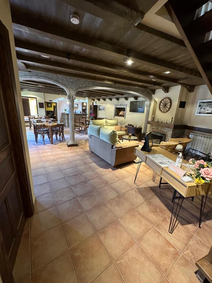 Hotel Rural Monasterio De Ara Mada Santa Colomba de las Arrimadas Екстериор снимка