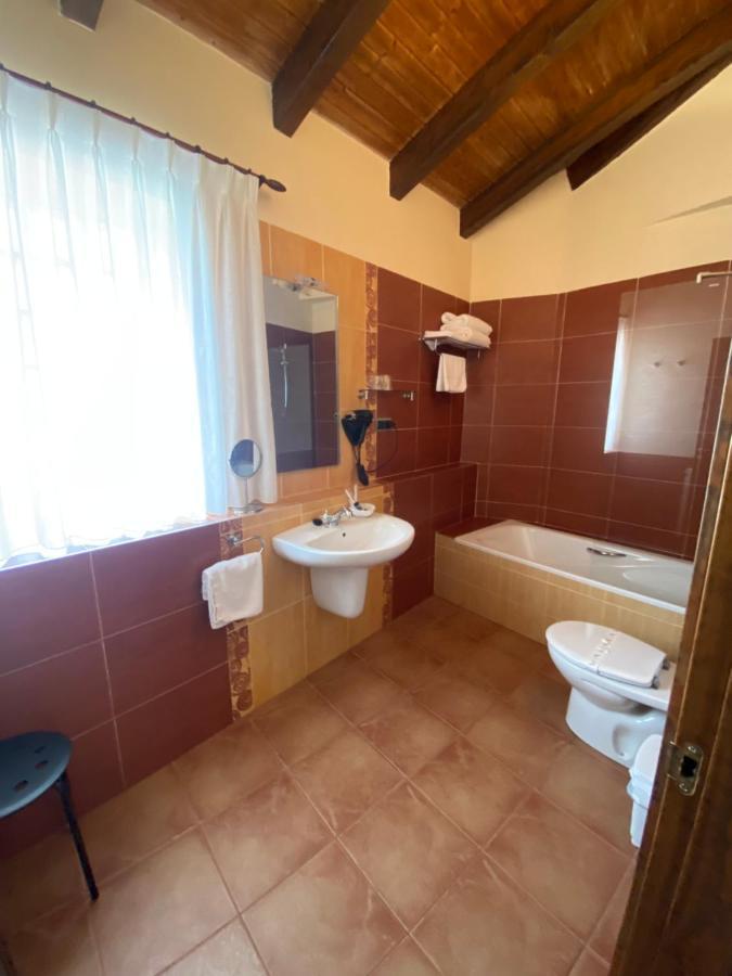 Hotel Rural Monasterio De Ara Mada Santa Colomba de las Arrimadas Екстериор снимка